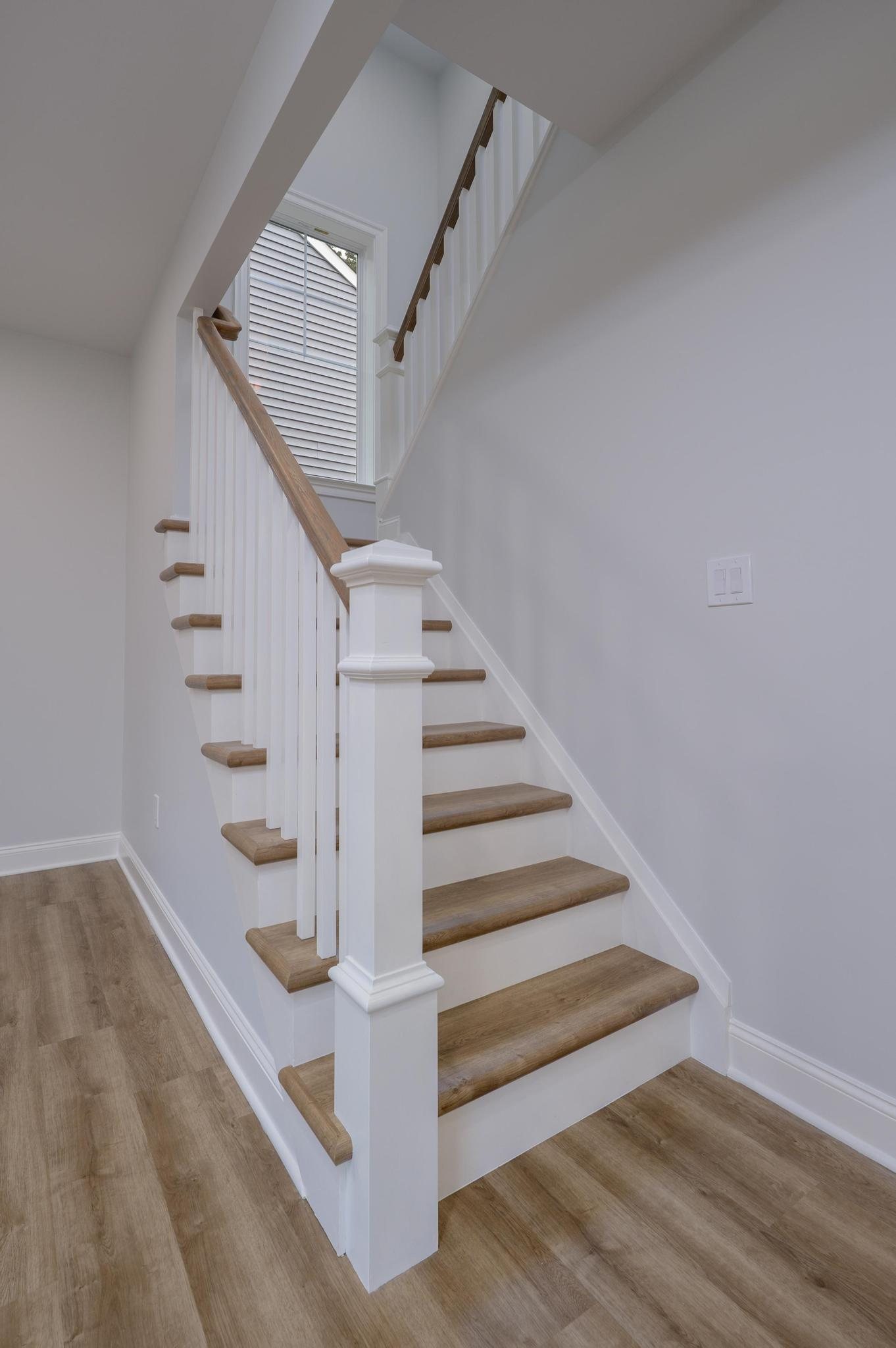 7 E Crystal Lake Staircase Detail
